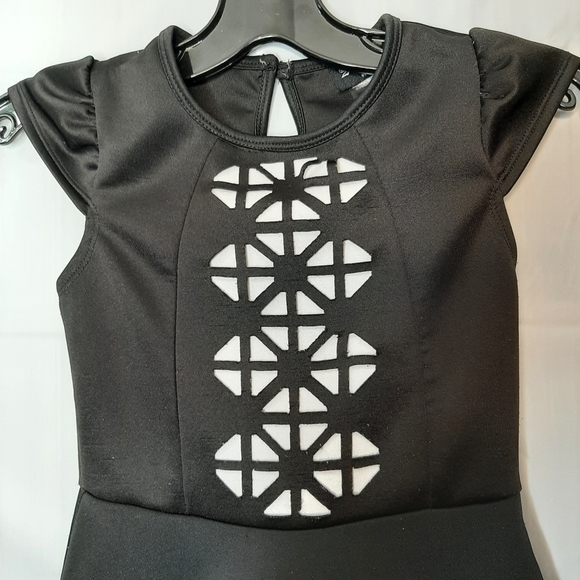 2 Hip Black/White Dress 7 - Picture 3 of 6